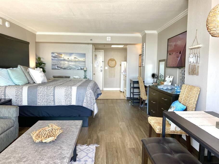 Apartment *oceanfront Retreat*king Bed *great Pools, Hot Tubs+++*o41