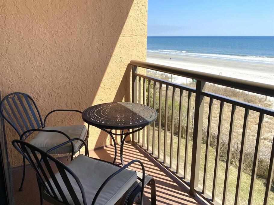 Apartment *oceanfront Retreat*king Bed *great Pools, Hot Tubs+++*o41 Myrtle Beach