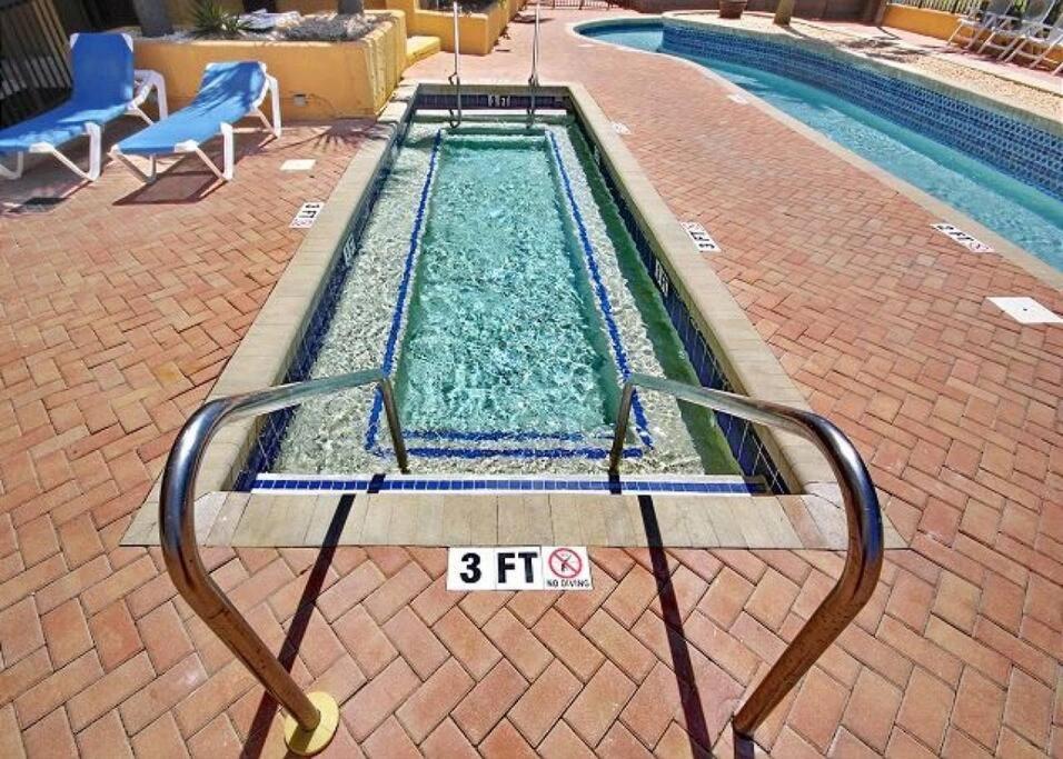 *oceanfront Retreat*king Bed *great Pools, Hot Tubs+++*o41 * Myrtle Beach