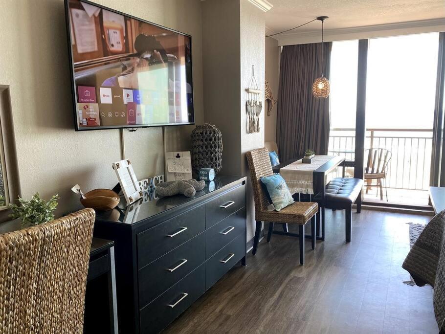 Apartment *oceanfront Retreat*king Bed *great Pools, Hot Tubs+++*o41 *