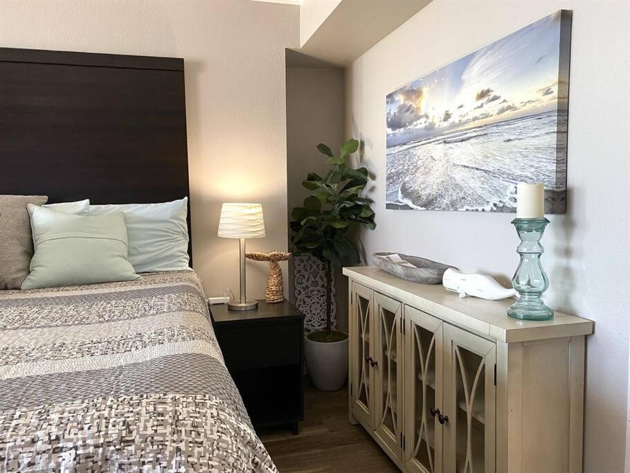 Apartment *oceanfront Retreat*king Bed *great Pools, Hot Tubs+++*o41 *